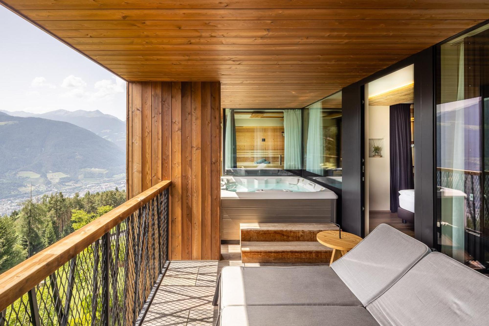Hotel My Arbor - Dolomites à Bressanone Extérieur photo A private spa at the 7132 Summit