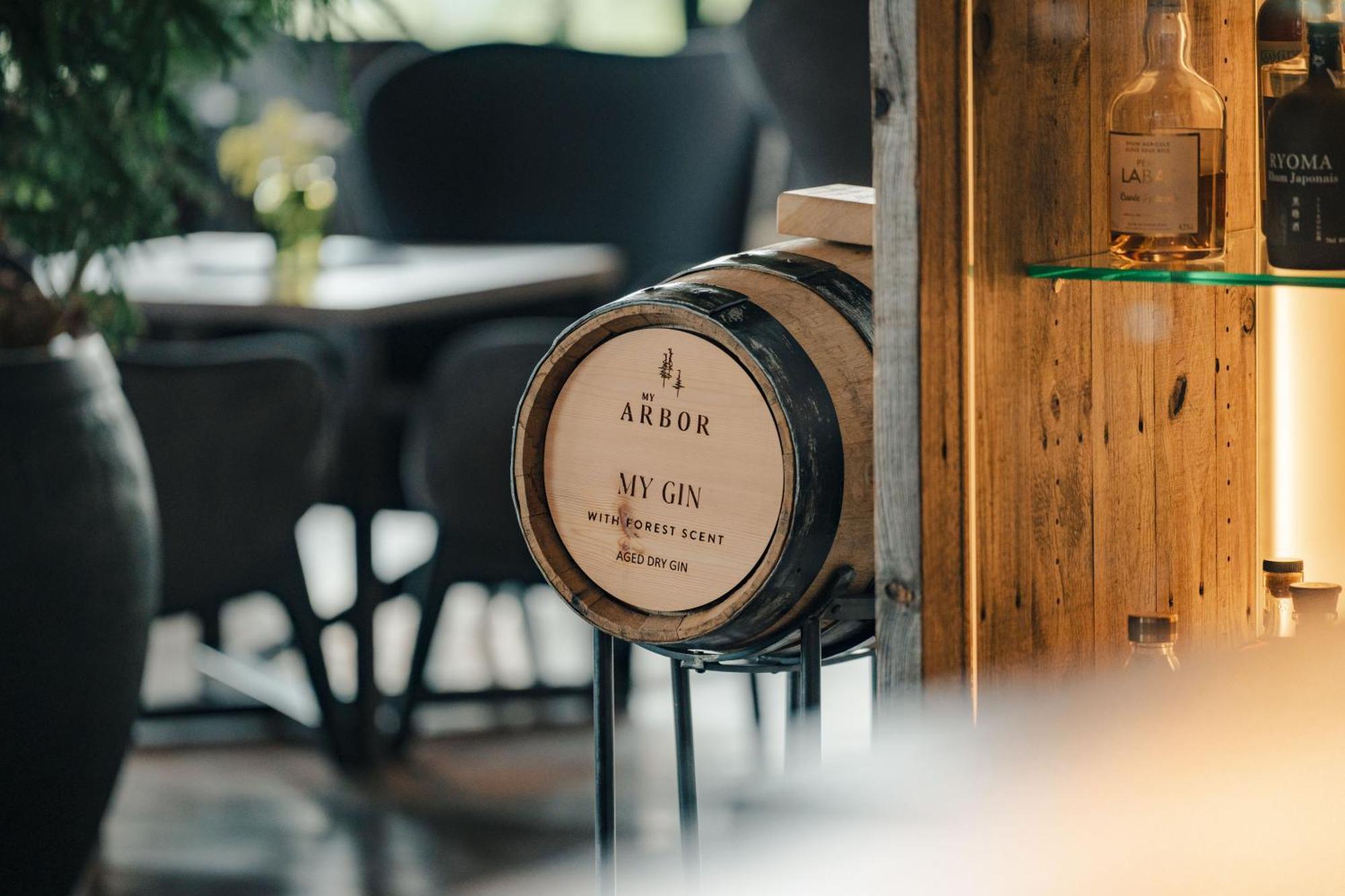 Hotel My Arbor - Dolomites à Bressanone Extérieur photo Barrel of Arbor Whisky